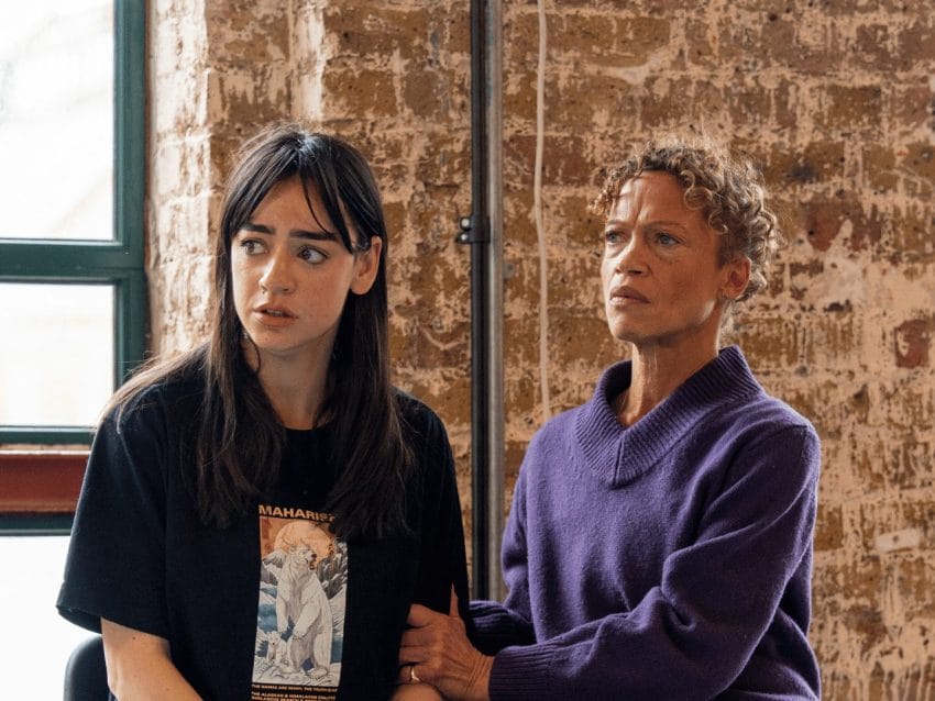 Mithra Malek and Indra Ové (c) Huseyin Ovayolu