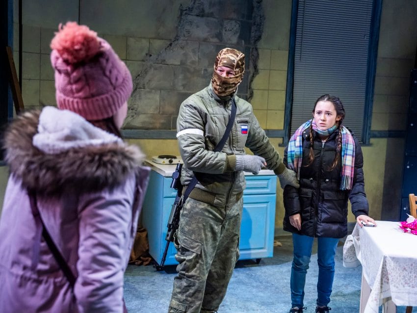 Jade Williams, Daniel Betts and Clara Read in Taken (c) Tristram Kenton