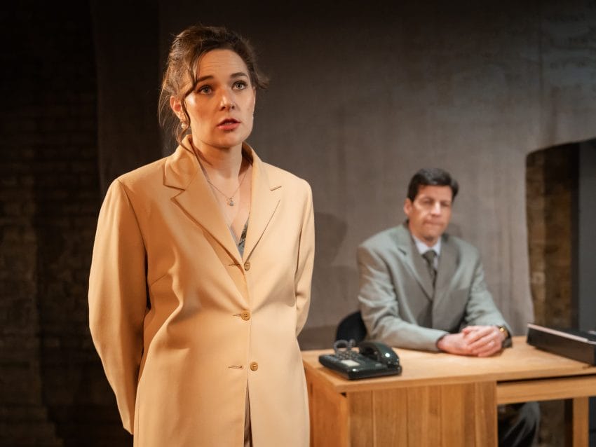 Beth Burrows, Richard Lynson (c) Ikin Yum